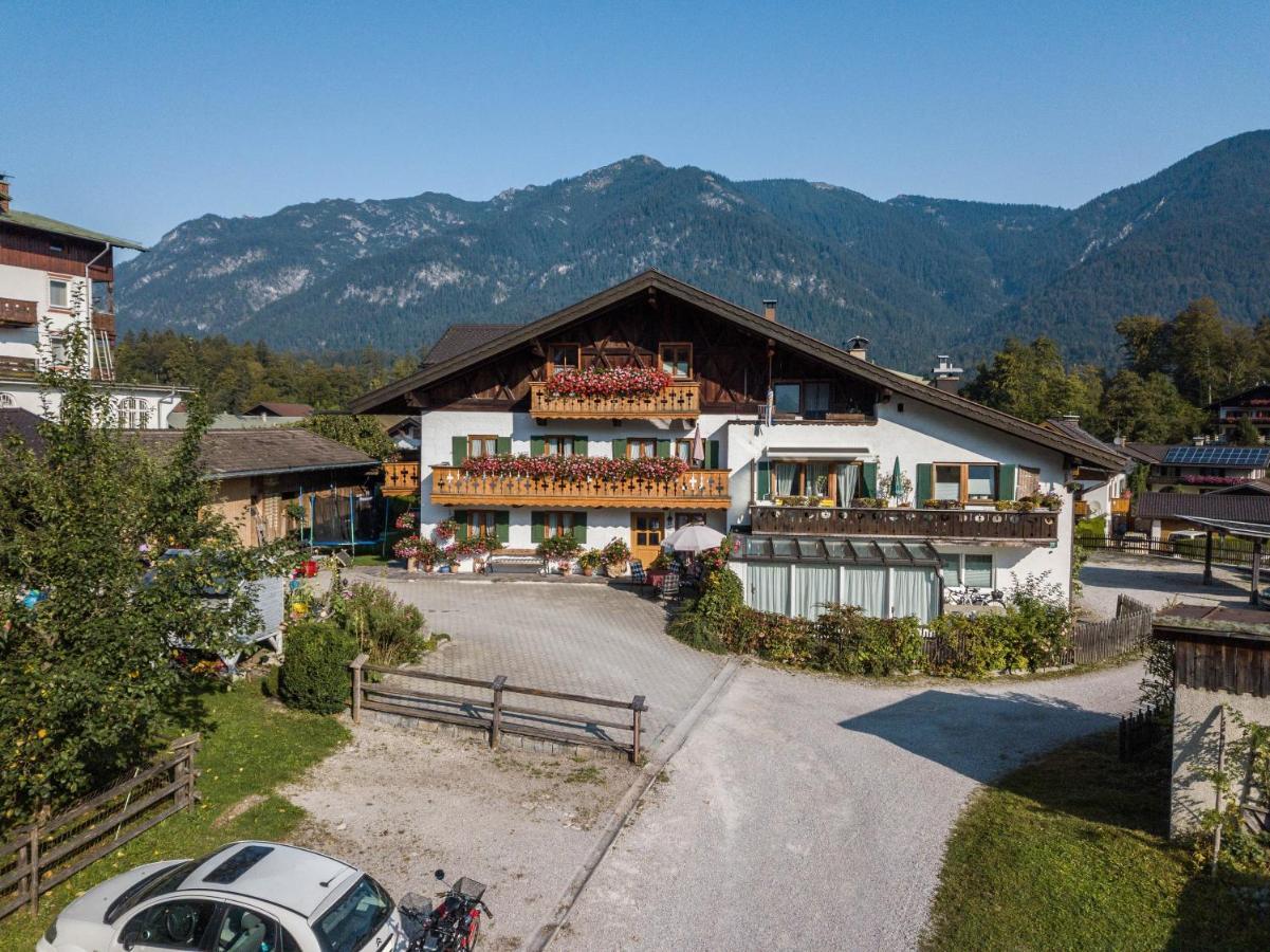 Ferienwohnung Zugspitze Грайнау Экстерьер фото